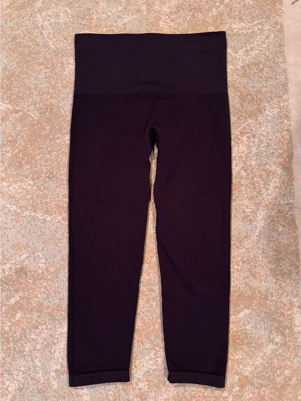 Women’s SPANX Black High Rise Capri Leggings Size XL